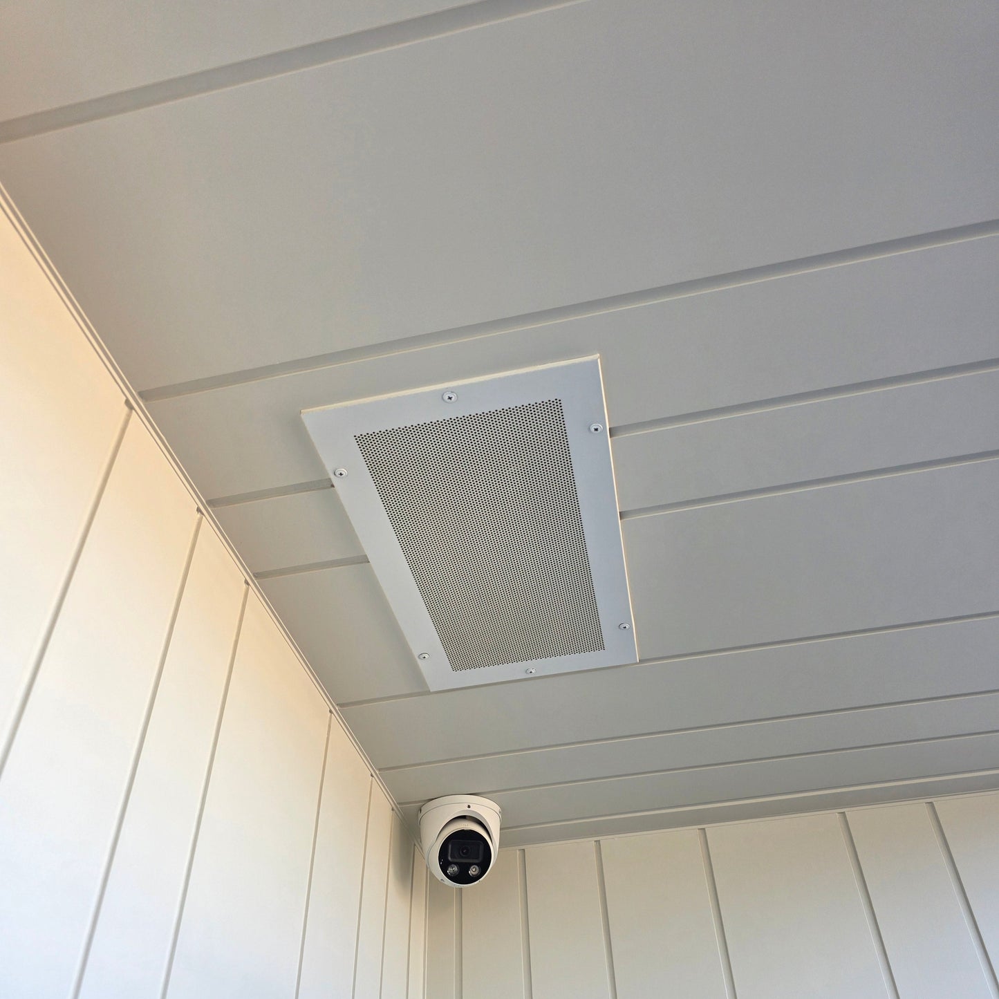 EV-400 Hi Flow 2 x 150mm 天花板排气扇屋檐通风口 - 经认证适用于丛林火灾地区