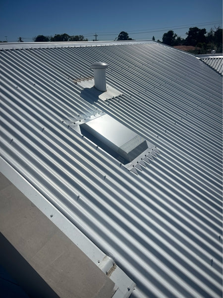 Rangehood roof venting Kit: Dover White